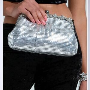 AKIRA WALK IT OUT EMBELLISHED CHAINMAIL CLUTCH/CROSSBODY